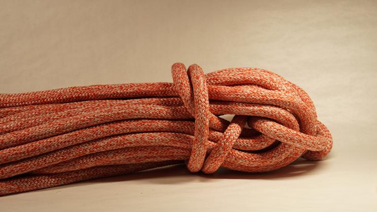 Rope: Dyneema Core, Polyester Cover 20,4MM